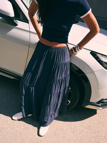 Bershka Rock in Blau: Vorderseite