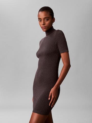 Calvin Klein JeansPletena haljina - ljubičasta boja