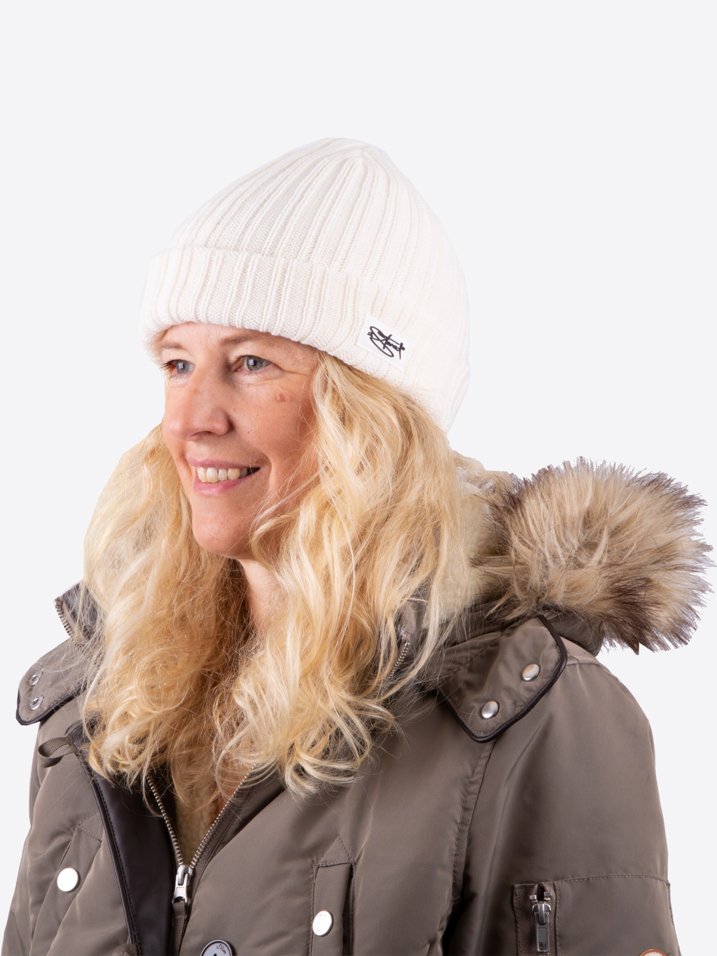 2Stoned Beanie 'Rip  Deluxe' in White: front