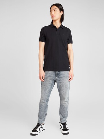 JOOP! Jeans T-shirt 'Beeke' i svart