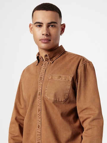 BLEND Regular Fit Skjorte i brun