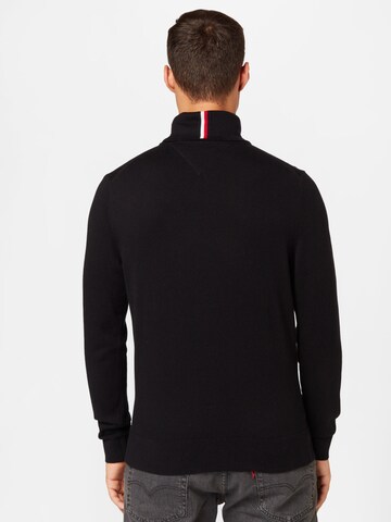 TOMMY HILFIGER Sweater in Black