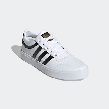 ADIDAS ORIGINALS - Sapatilhas baixas 'Bryony' em branco