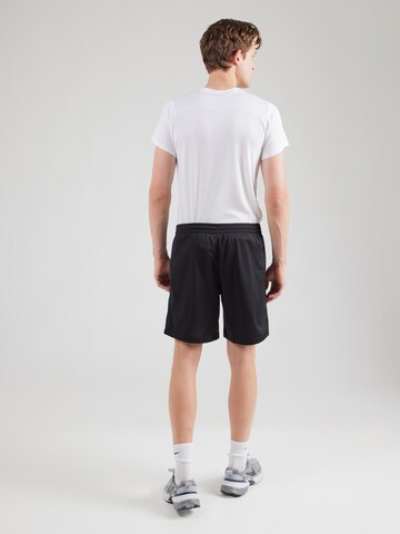 Nike Sportswear Regular Byxa i svart