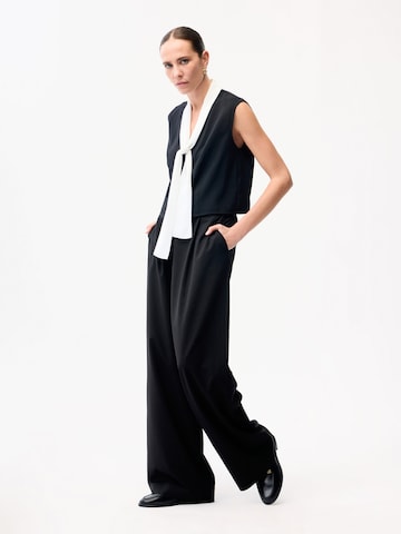 adl Blouse in Black