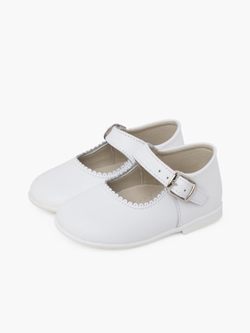 Chaussure basse Pisamonas en blanc