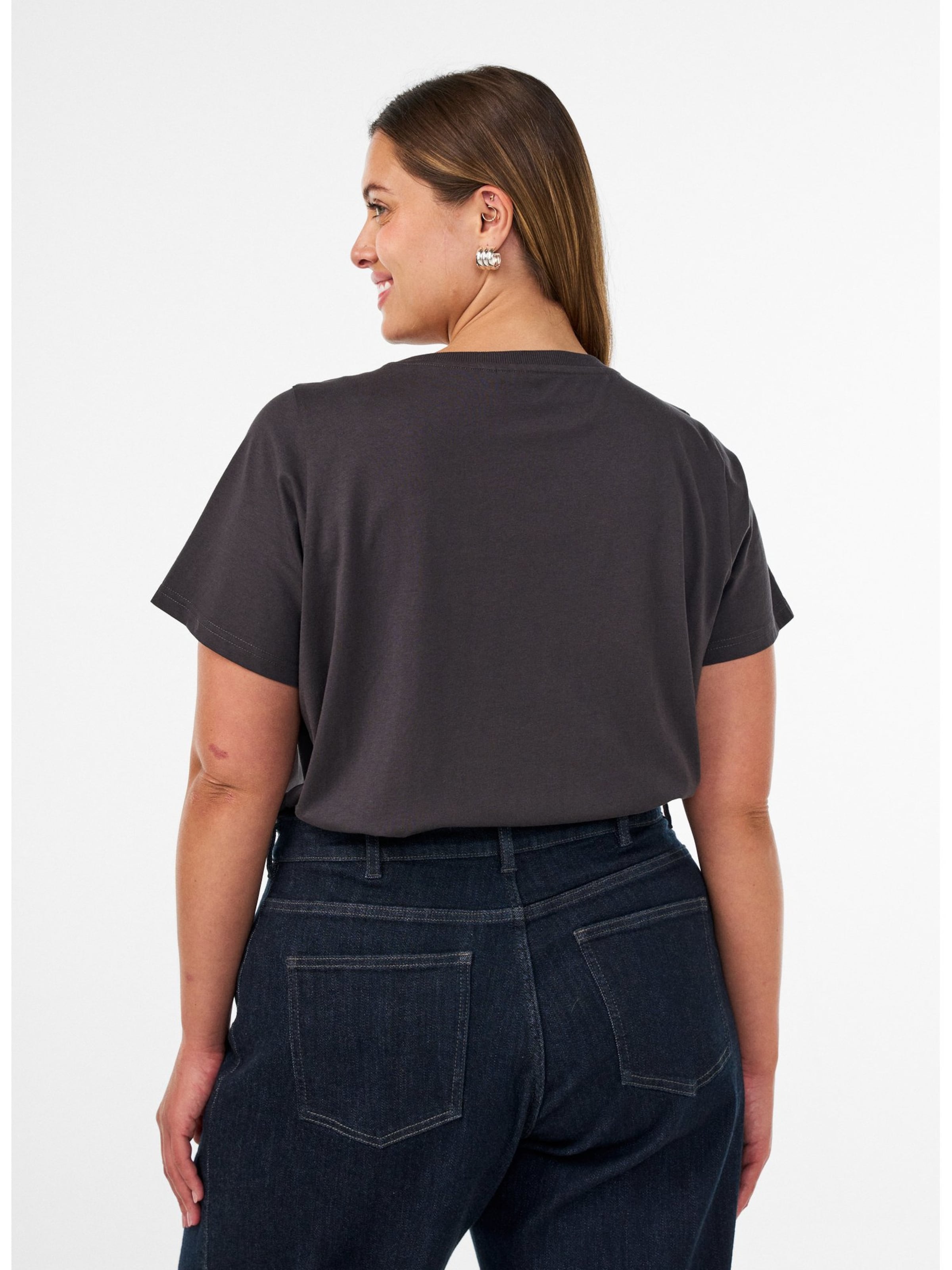 Tricou de la Zizzi pe gri