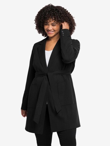 SHEEGO Blazer in Black: front