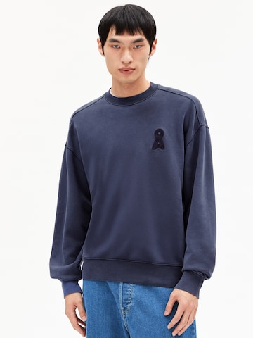 ARMEDANGELS Sweatshirt in Blauw: voorkant
