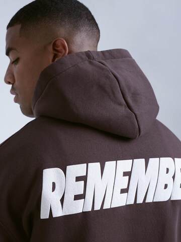 Remember you will die Sweatshirt 'Remember' in Braun