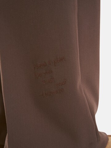 Smith&Soul Loose fit Pleat-Front Pants in Brown