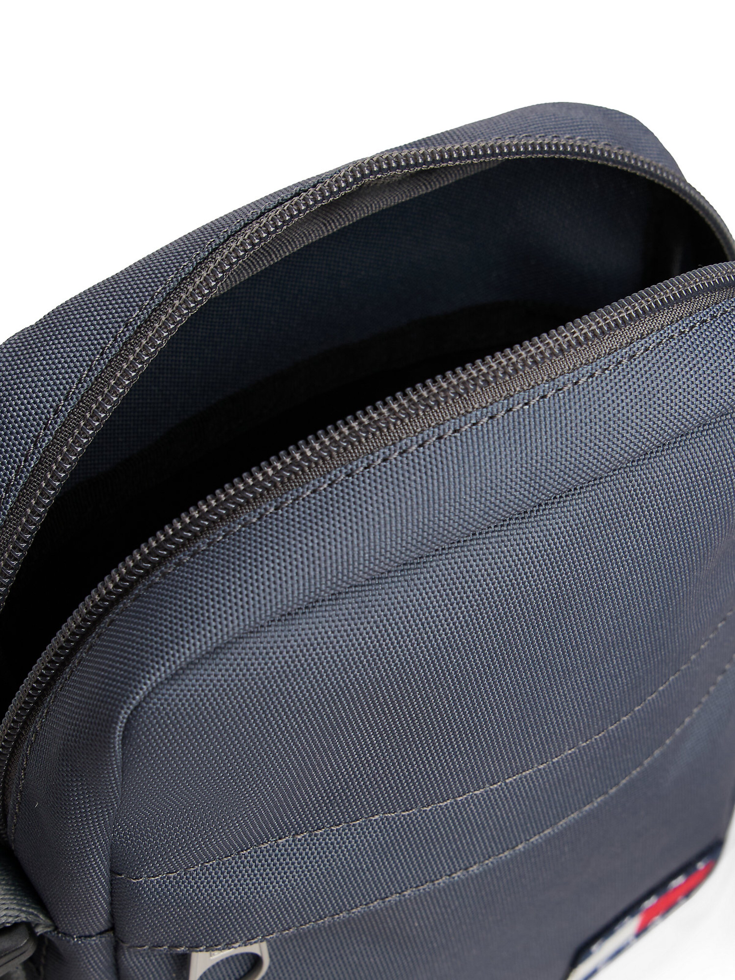 Tommy Jeans Crossbody Bag 'ESS' in Grey