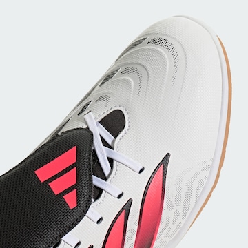 Chaussure de foot 'Predator Club' ADIDAS PERFORMANCE en blanc