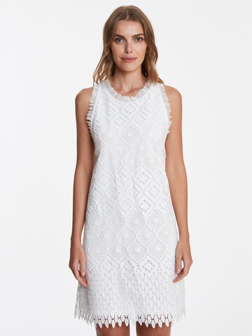 Robe 'Wabea' Ana Alcazar en blanc