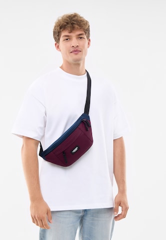 LARKSON Belt bag 'Ole' in Red: front