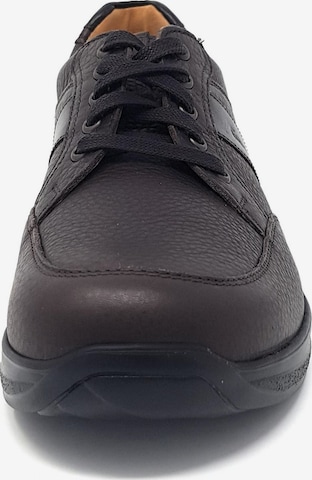 Ganter Lace-Up Shoes in Brown