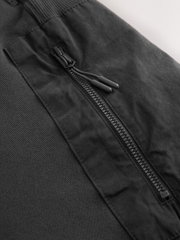 Regular Pantaloni sport de la Next pe gri