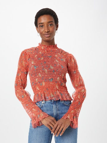 T-shirt Free People en rouge : devant