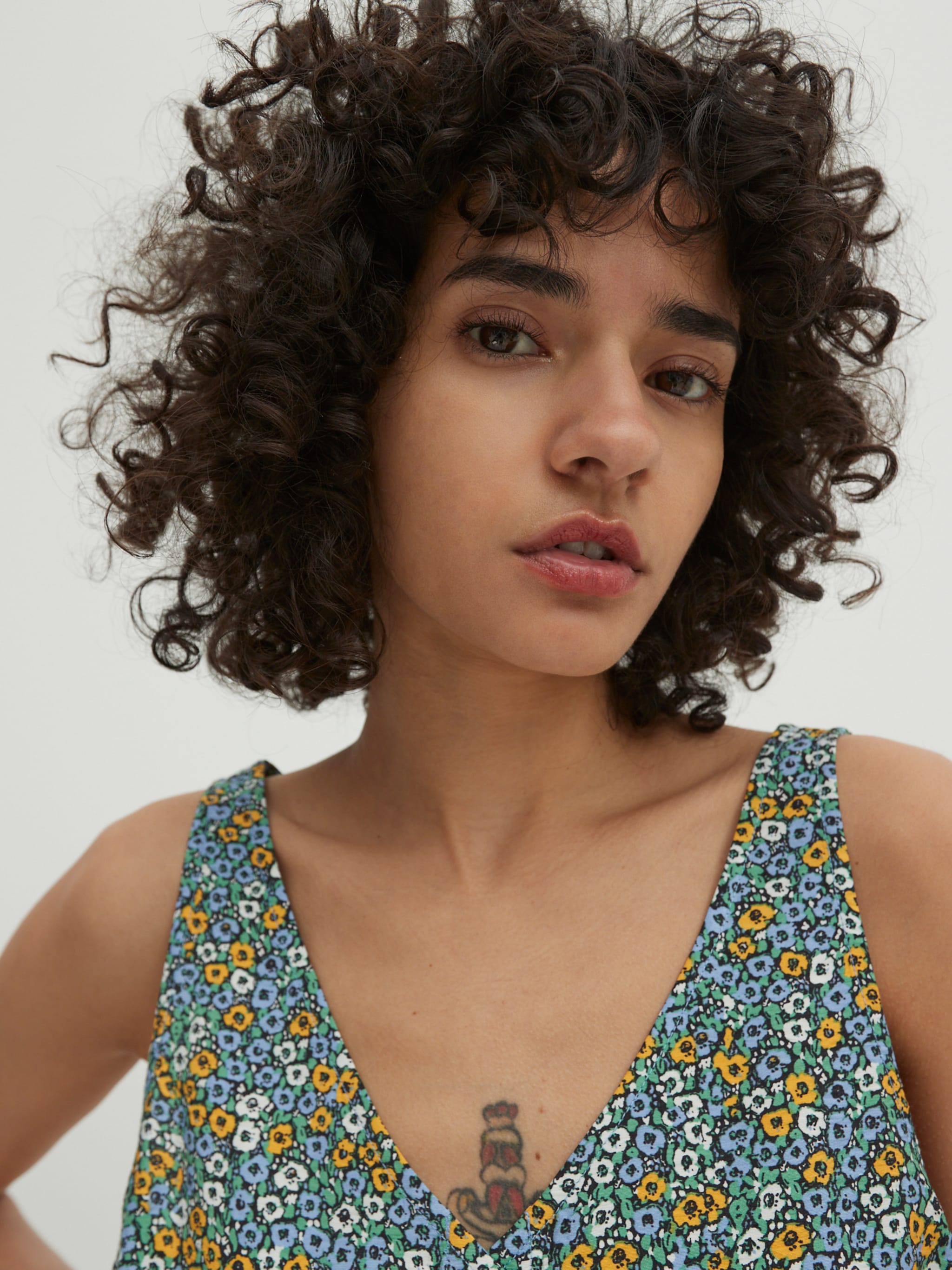 EDITED Produits Haut 'Kendra' mélange de couleurs
