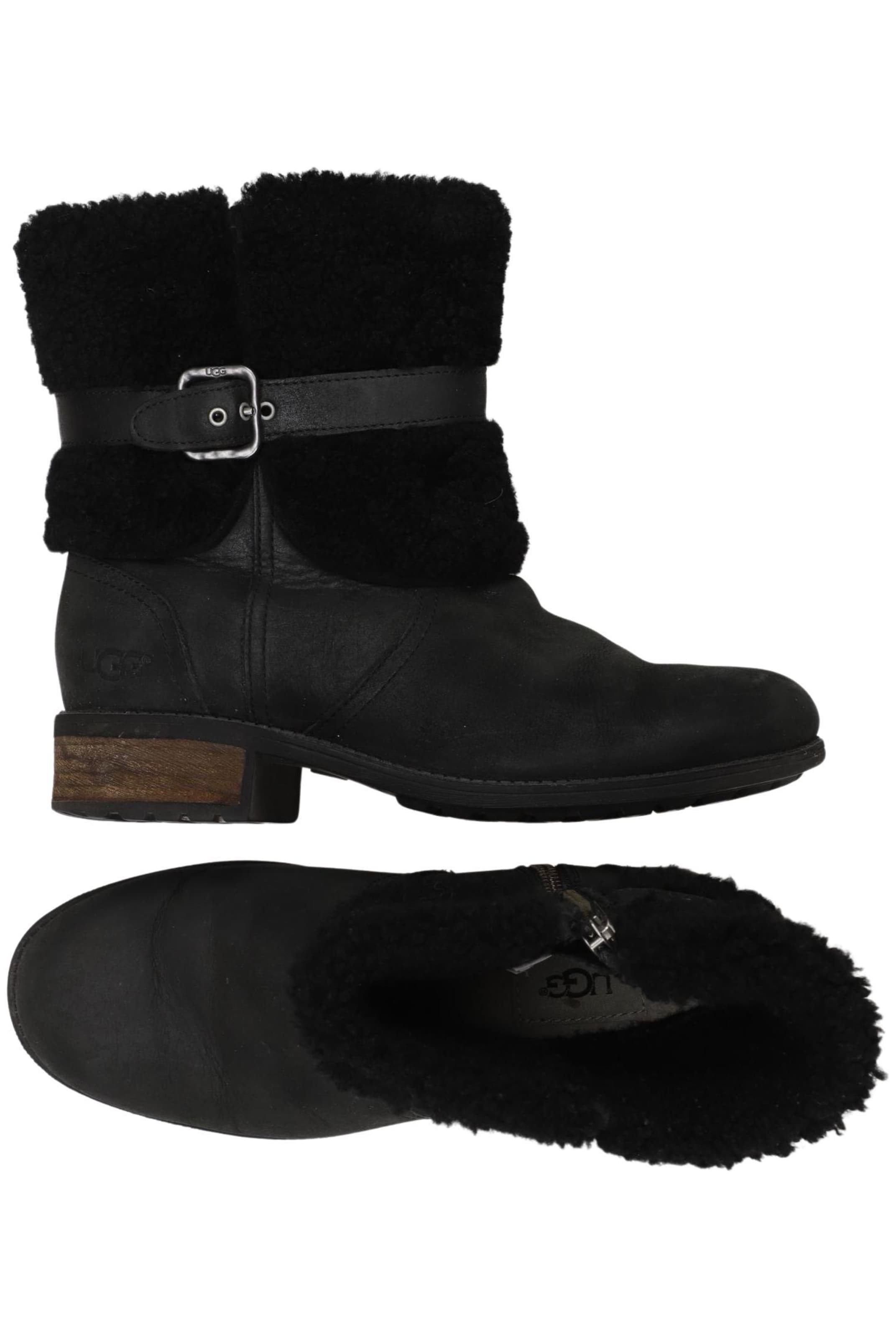 UGG Dress Boots in 39 in Black: front