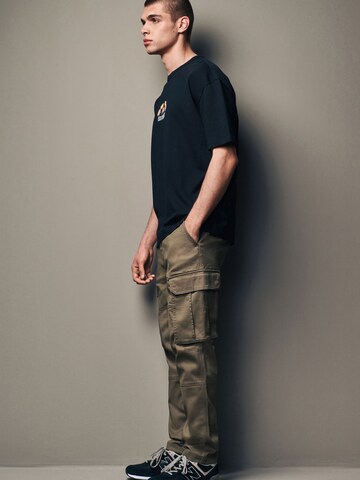 Tapered Pantaloni cargo di Next in marrone