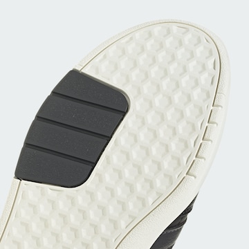 ADIDAS SPORTSWEAR Nizke superge 'Courtwave' | črna barva