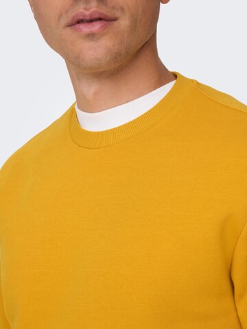 Coupe regular Sweat-shirt 'Ceres' Only & Sons en jaune