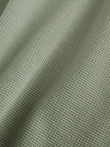 Tricou de la Next pe verde