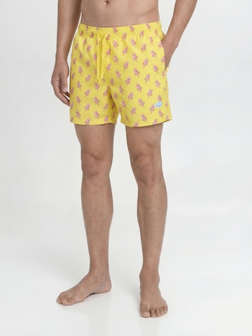 JACK & JONES Badshorts 'JPSTMaui' i gul: framsida