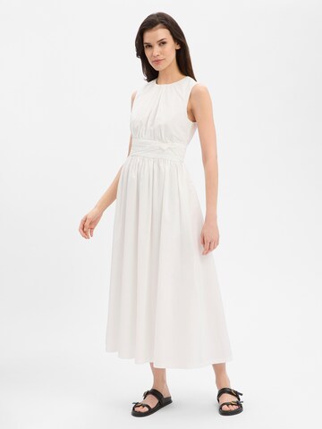 Marie Lund Summer dress in White: front