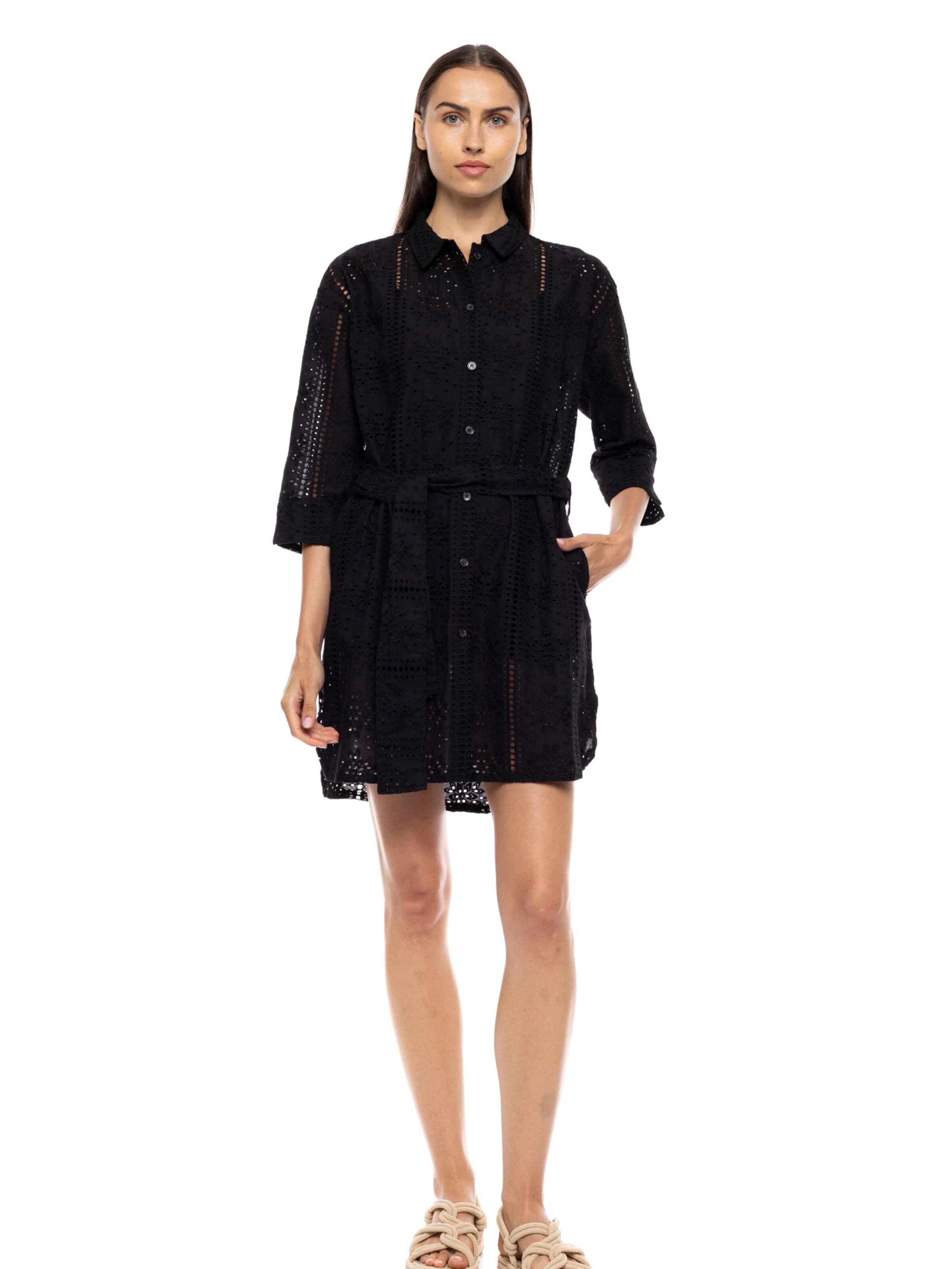 Pink Label - Vestido de verano 'BEACHWEAR FLOWER EMBRODERY' en negro: frente