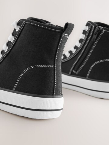 Next Sneaker i svart