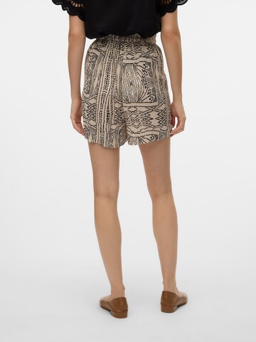 Regular Pantalon 'VMMenny' VERO MODA en beige