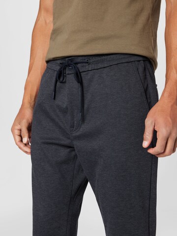 Loosefit Pantalon 'Taber' BOSS en bleu