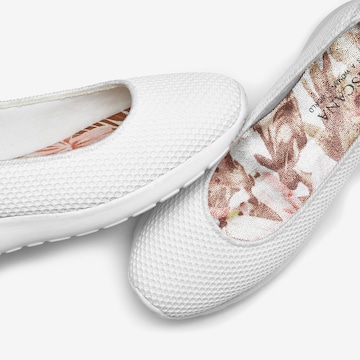 LASCANA Ballet Flats in White