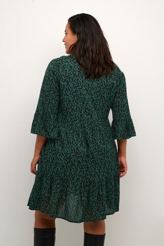 Robe 'Cedina' KAFFE CURVE en vert