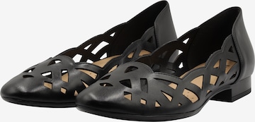 Usha Ballet Flats in Black