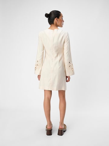 Robe 'MAIKEN' OBJECT en beige