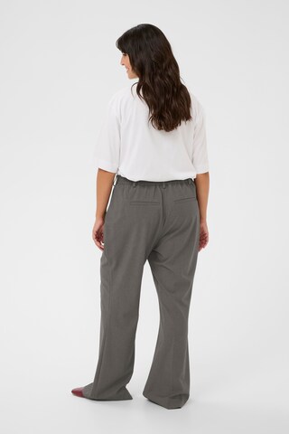 KAFFE CURVE Flared Broek in Grijs