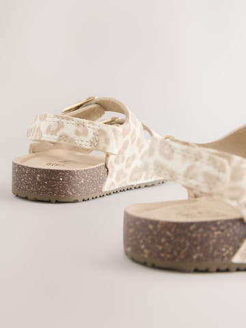 Sandale de la Next pe bej