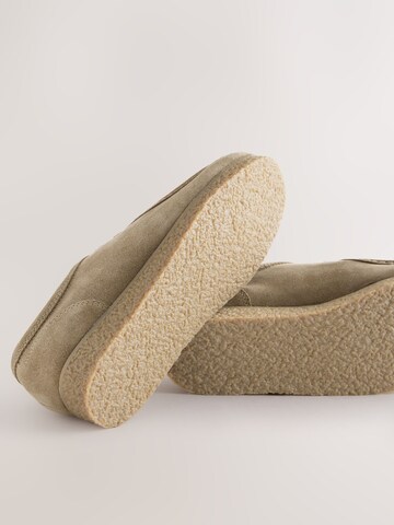 Next Chukka Boots in Grau