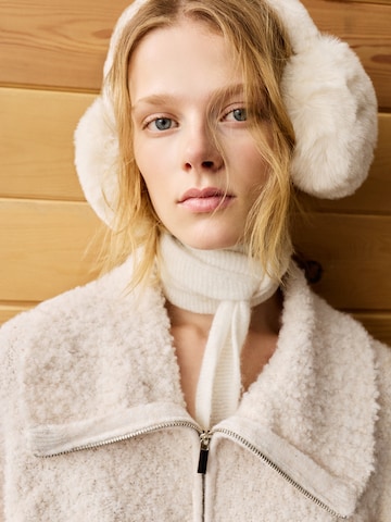 Scaldaorecchie di Pull&Bear in beige