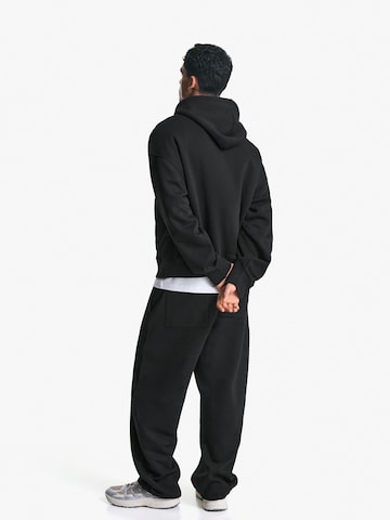 Bershka Baggy Bukser i sort