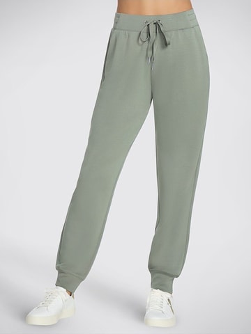 SKECHERS Regular Sportbroek 'Skechers Elevate Jogger' in Groen: voorkant