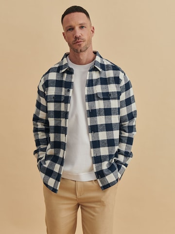 Coupe regular Chemise 'Efe' DAN FOX APPAREL en bleu : devant