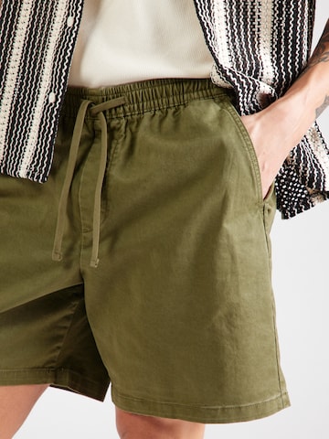 GAP - Regular Calças 'ESSENTIAL' em verde