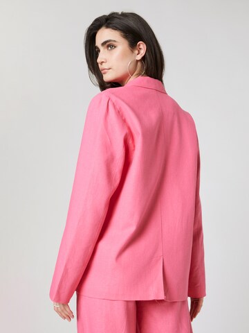 LENI KLUM x ABOUT YOU Kavaj 'Sofia' i rosa