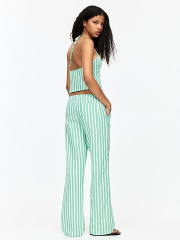 Loosefit Pantalon Pull&Bear en vert