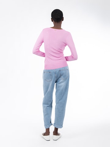 Influencer Вязаная кофта в Ярко-розовый