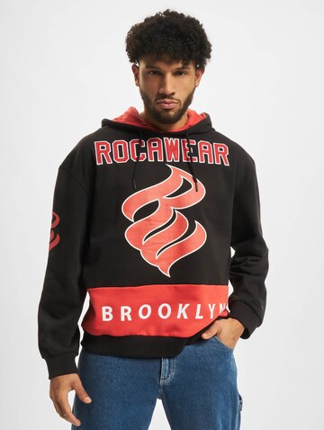 ROCAWEAR Sweatshirt 'Woodpoint' in Zwart: voorkant